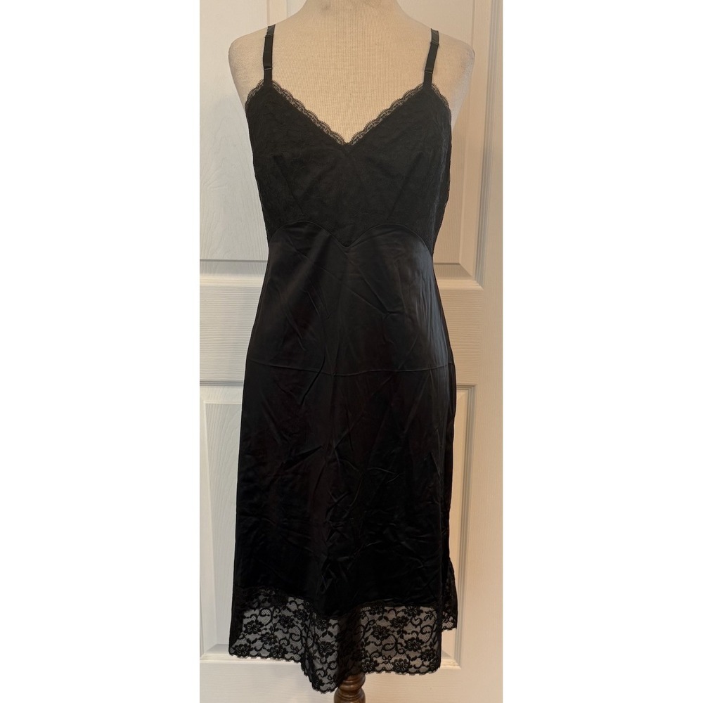 VTG Vanity Fair Slip Dress 34 Lace Fairy Grunge Whimsigoth Nightgown Sexy Bridal